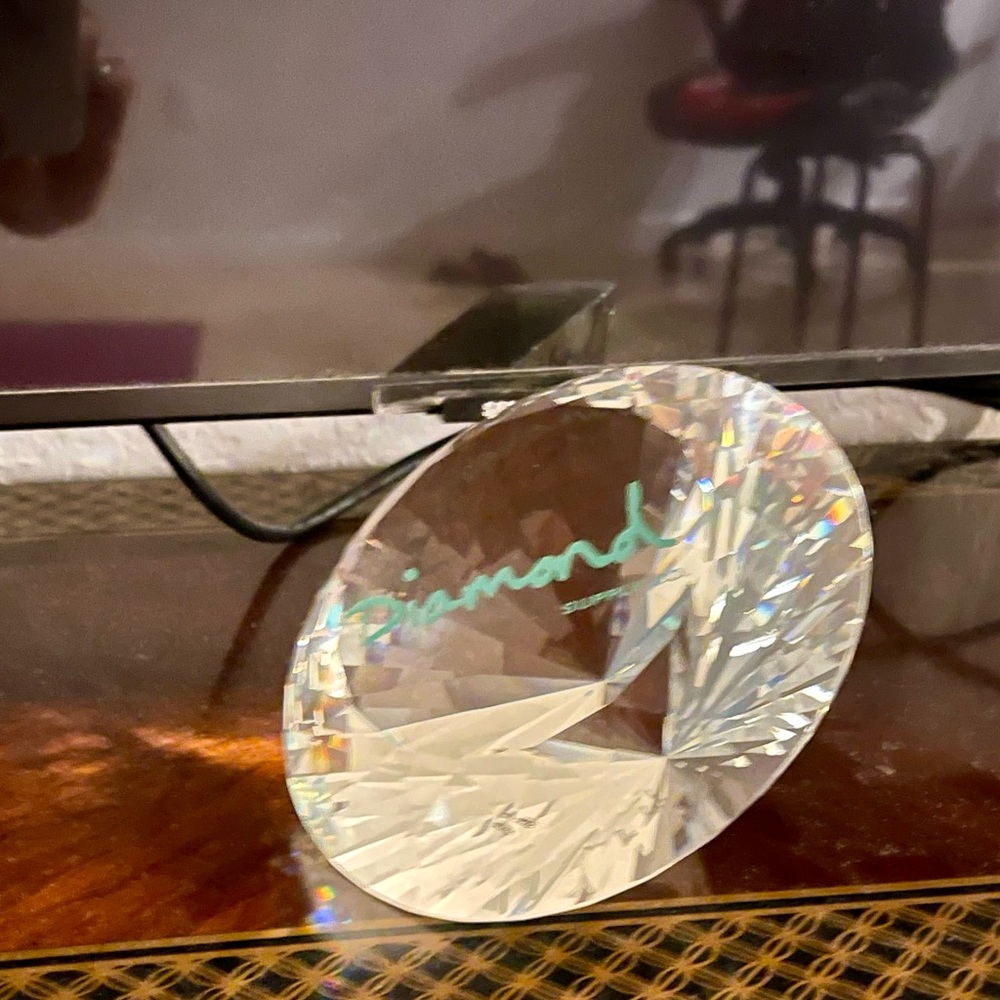 Diamond Supply Company - Crystal Large Paper Weight Brand New In Box Collectible - Picture 9 of 9